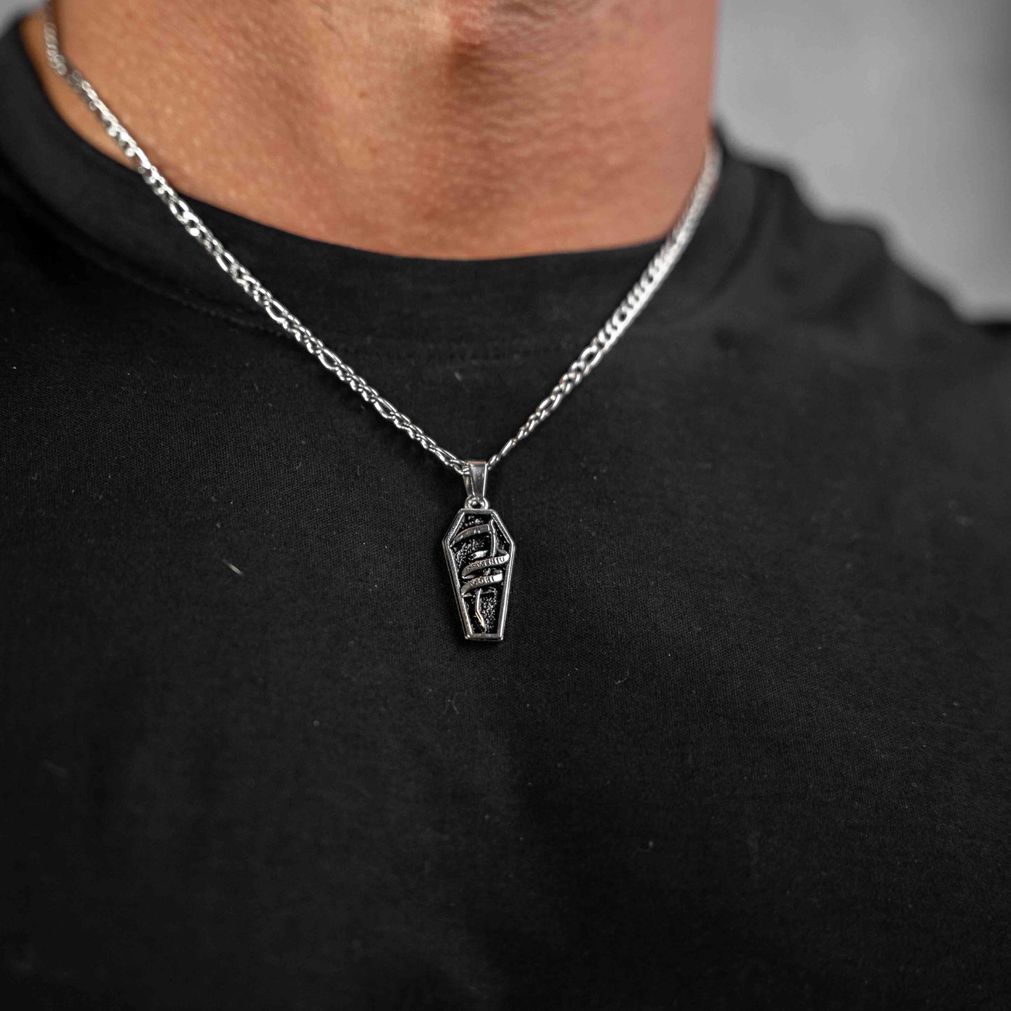 FEAR NOT DEATH PENDANT CHAIN